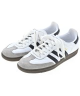 adidas スニーカー