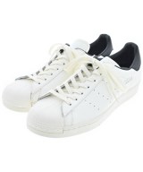 adidas スニーカー