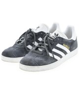 adidas スニーカー