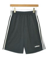 adidas ショートパンツ
