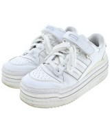 adidas スニーカー