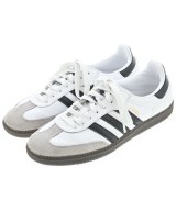 adidas スニーカー