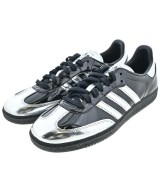 adidas スニーカー