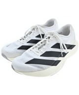 adidas スニーカー