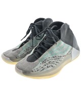 adidas スニーカー