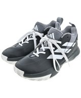adidas スニーカー