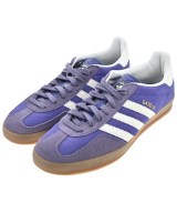 adidas スニーカー