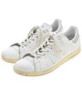 adidas スニーカー