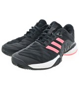 adidas スニーカー