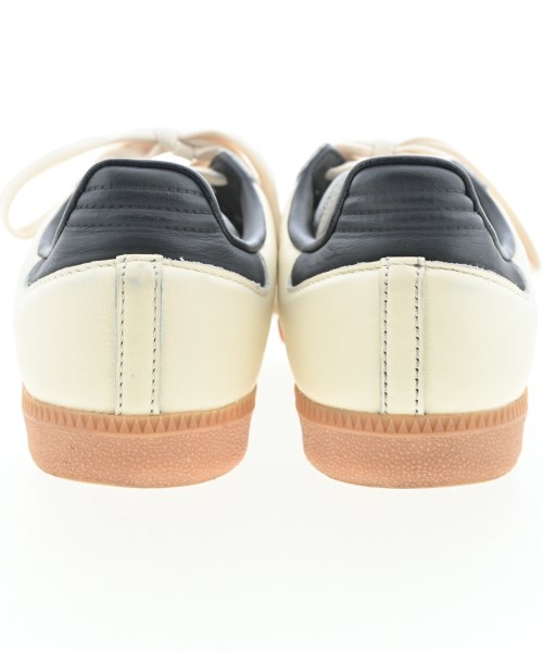 adidas（アディダス）スニーカー 白 サイズ:24cm レディース/2200667256576