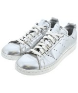 adidas スニーカー