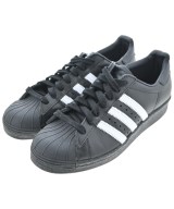adidas スニーカー