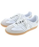 adidas スニーカー