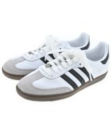 adidas スニーカー