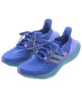 adidas スニーカー