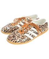 adidas スニーカー