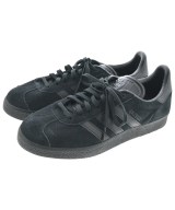 adidas スニーカー