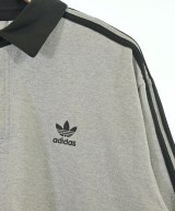adidas（アディダス）Tシャツ・カットソー グレー サイズ:2XL メンズ/2200678384046