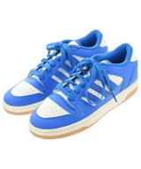 adidas スニーカー