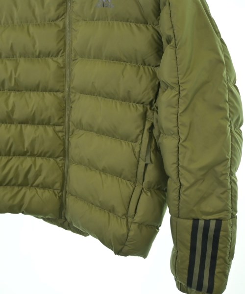 adidas（アディダス）ダウンジャケット/ダウンベスト カーキ サイズ:M メンズ/2200677502014