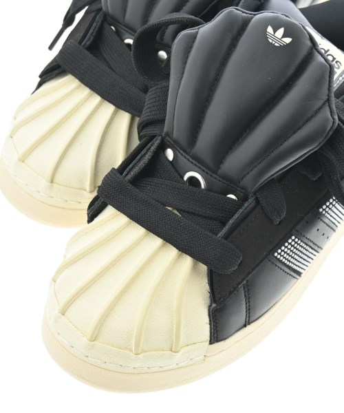 adidas（アディダス）スニーカー 黒 サイズ:29.5cm メンズ/2200680598042