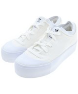 adidas スニーカー
