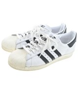 adidas スニーカー