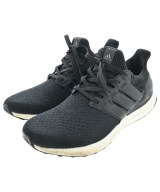 adidas スニーカー