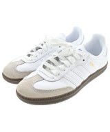 adidas スニーカー