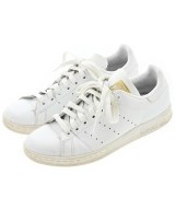adidas スニーカー