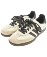 adidas スニーカー