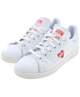 adidas スニーカー