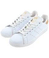 adidas スニーカー