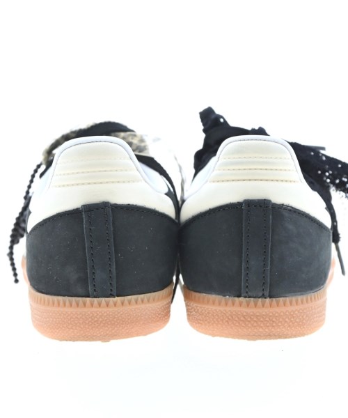 adidas（アディダス）スニーカー 黒 サイズ:23cm レディース/2200700776115
