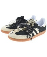 adidas スニーカー