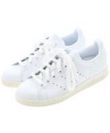 adidas スニーカー