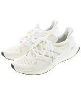 adidas スニーカー