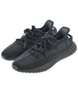 adidas スニーカー