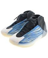 adidas スニーカー