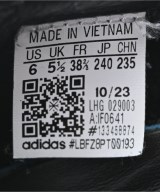 adidas（アディダス）スニーカー 黒 サイズ:24cm レディース/2200648675020