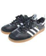 adidas スニーカー
