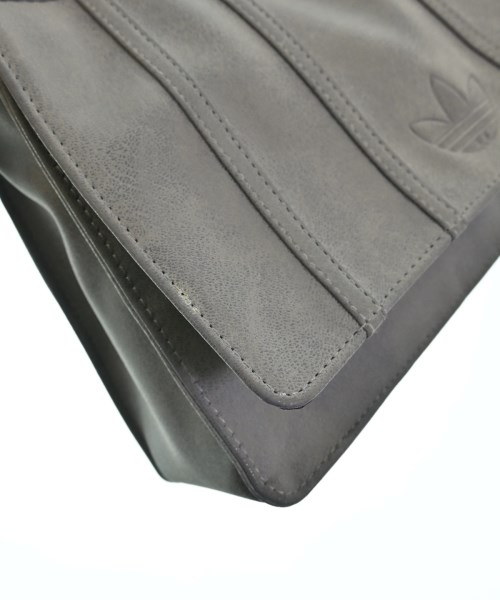 adidas（アディダス）ショルダーバッグ グレー サイズ:- レディース/2200648814252