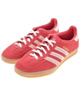 adidas スニーカー