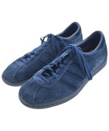 adidas スニーカー