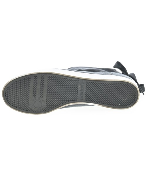 adidas（アディダス）スニーカー 黒 サイズ:24cm レディース/2200659830067