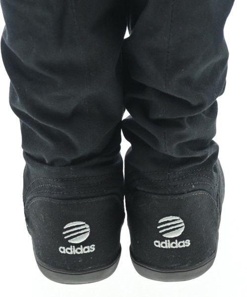 adidas（アディダス）ブーツ 黒 サイズ:24cm レディース/2200657120146