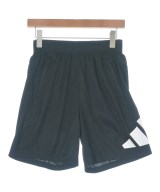 adidas ショートパンツ
