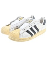 adidas スニーカー