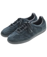 adidas スニーカー