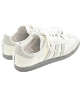 adidas（アディダス）スニーカー 白 サイズ:23.5cm レディース/2200710709011